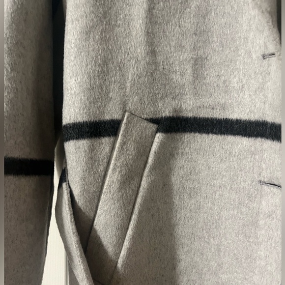 Karl lagerfield Paris wool blend coat xs gray windowpane check worn once - Picture 5 of 5